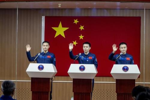 چین 3 فضانورد جدید به ایستگاه فضایی تیانگونگ فرستاد