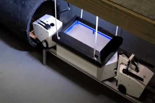 نخستین پیک رباتیک زیرزمینی جهان که سفارشات را تحویل می دهد!